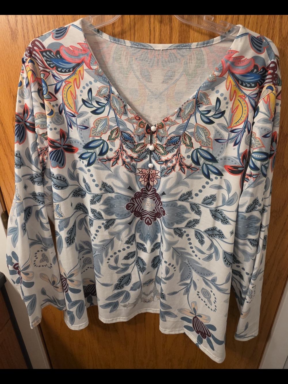 Floral V-Neck Long Sleeve Top in Multi-Color Plus Size 3X - NWOT - UNWORN